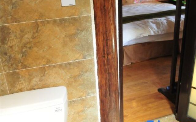 Tengchong Yinghe sightseeing Inn