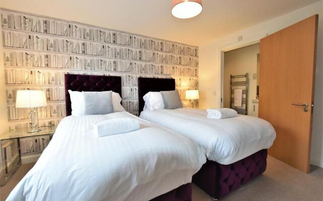 Savoy Court - Your Apartment