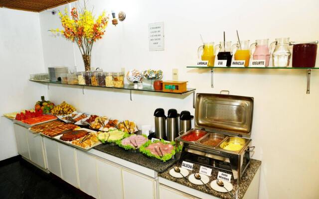 Max Hotel