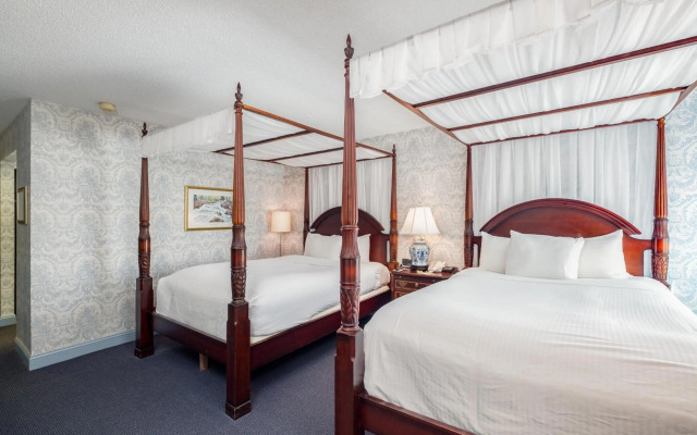 The Farmington Inn & Suites