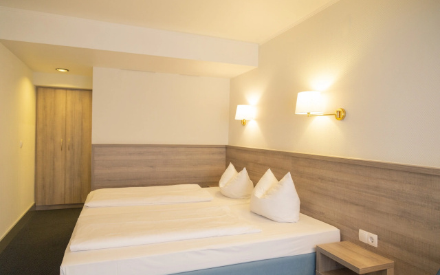 Das Ebertor Hotel & Hostel