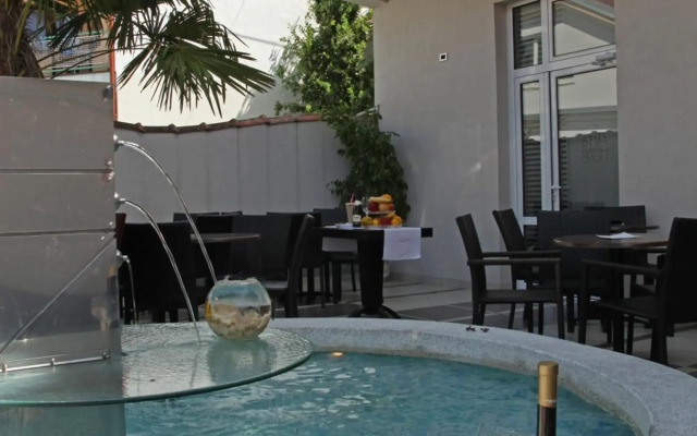 Boutique Hotel Arta