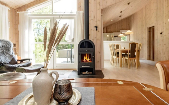 6 Person Holiday Home in Albaek