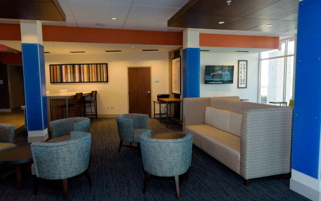 Holiday Inn Express & Suites McKinney - Frisco East by IHG