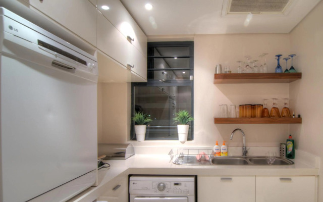 Quayside Waterfront Apartment