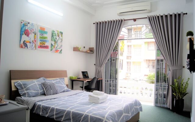 HoLo Fairy House Saigon Serviced HomeStay