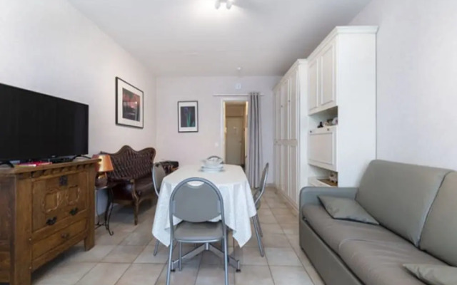 Studio in Coastal Belgium With Sea Views