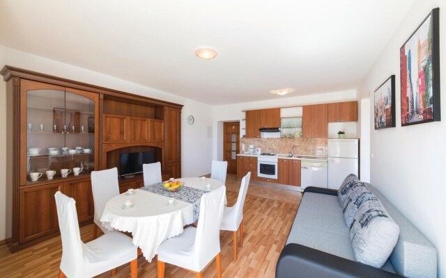 Amazing Home in Kastel Luksic With Wifi and 1 Bedrooms