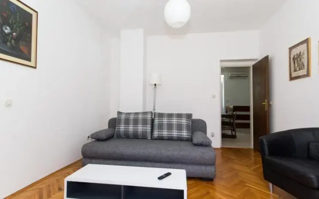Apartment Malui