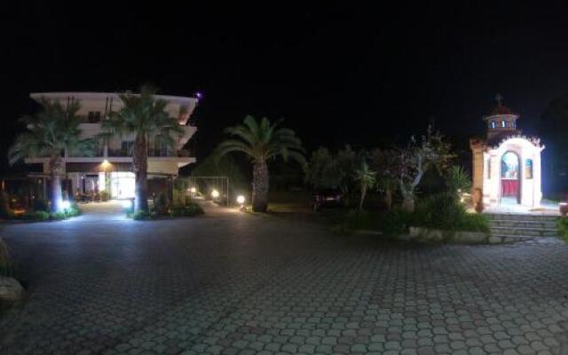 Kopsis Beach Hotel