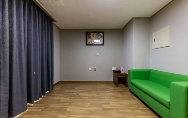 Boryeong (Daecheon) Mud Beach Hotel