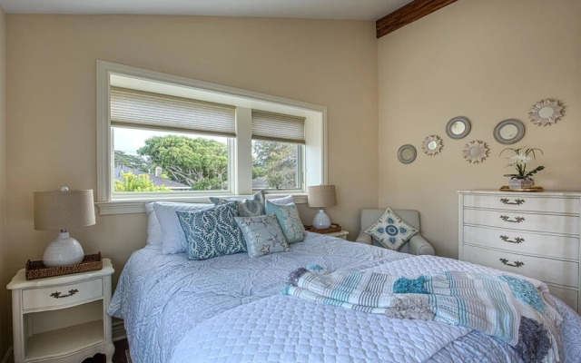 3724 Sea Glass Sanctuary