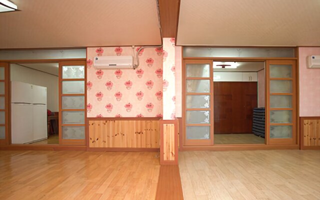 Taean Firenze Pension