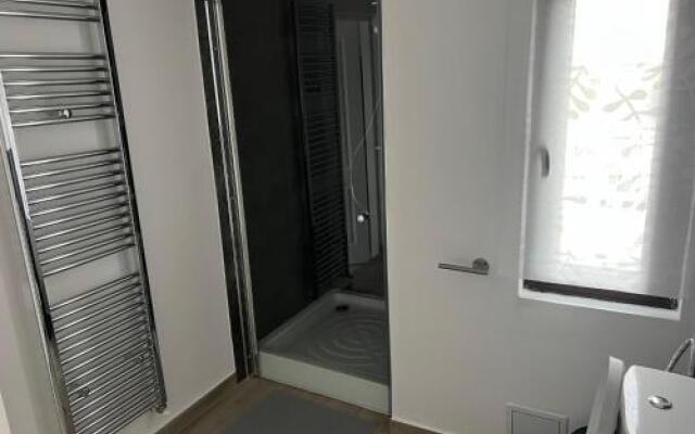 AZZA Aparthotel