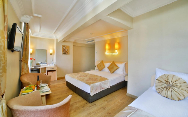 The Time Hotel Old City