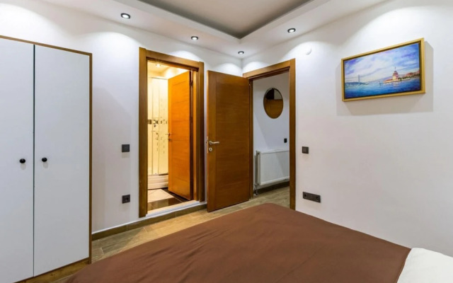 Phenomenal Duplex Flat Near Nisantasi in Besiktas