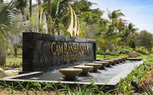 Cam Ranh Riviera Beach Resort & Spa