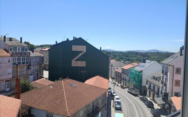 NAMASTÉ Avenida Compostela 6, 4B sin ascensor