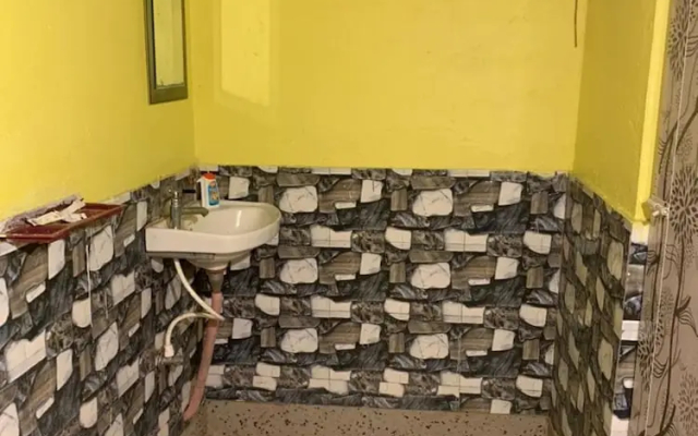 Holud Pakhi