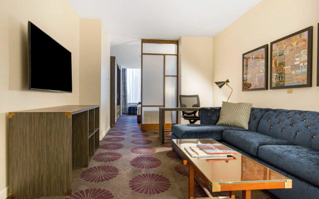The Chicago Hotel Collection Magnificent Mile Hotel & Suites 