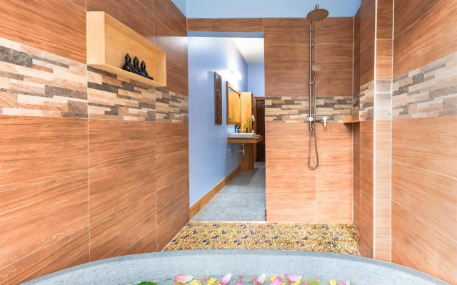 Cheata Residence