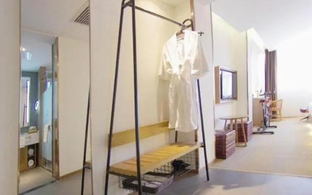 James Joyce Coffetel Beijing Yizhuang Rongjing East Street Subway Station