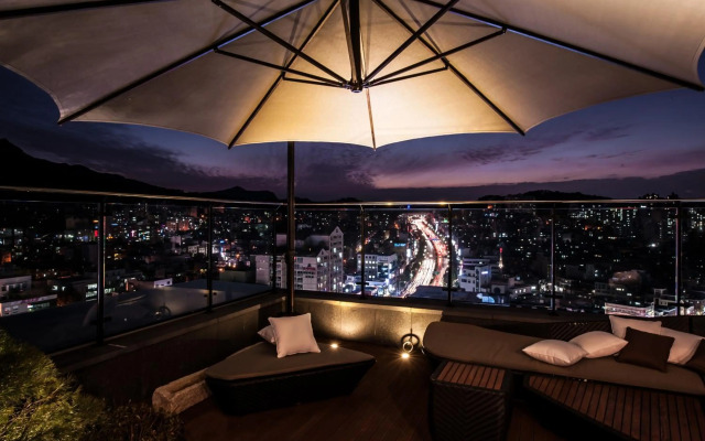 SR Hotel Sadang