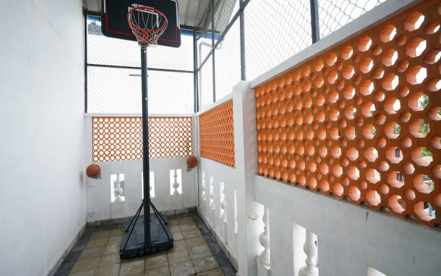 OYO 15155 Hotel Mart View