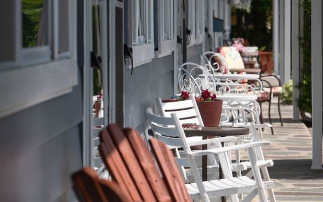 The Governor's Rock Motel DF ROCKLLC