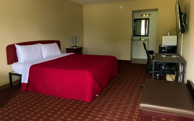 Red Carpet Inn & Suites