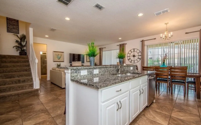 6-Bedroom Villa in Davenport 4164OD