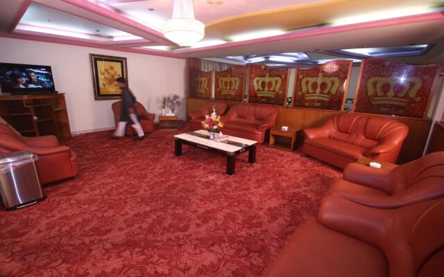 Hotel de Crystal Crown