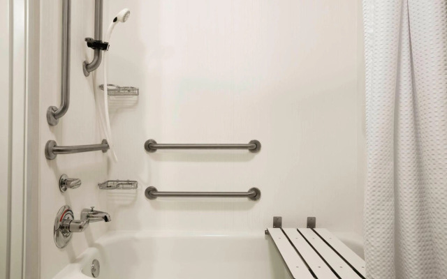Courtyard by Marriott Springfield