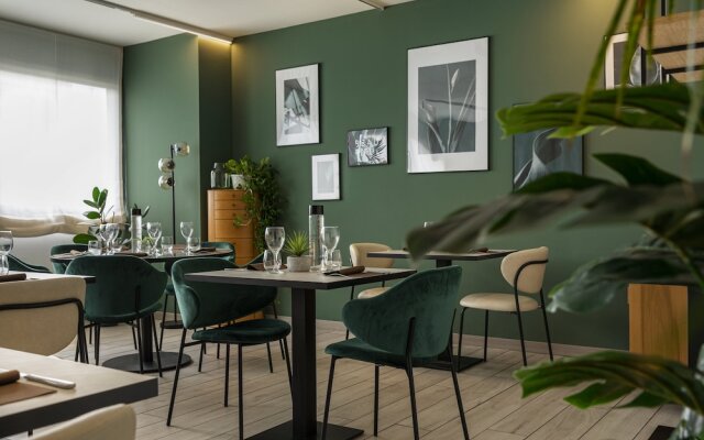 Ibis Styles Milano Agrate Brianza (17Km From Milan)