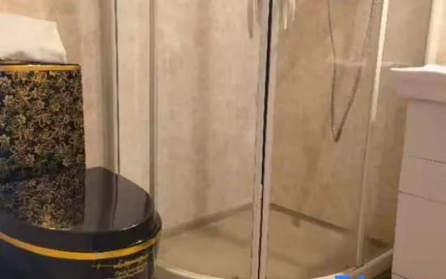 Wuxiang Greenrunpeng Express Hotel