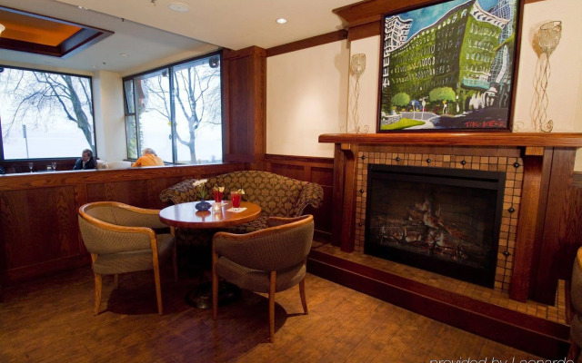 Sylvia Hotel