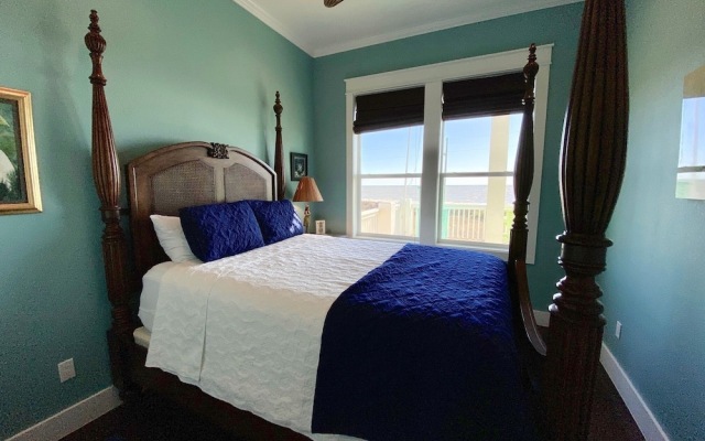 Beachfront Therapy 4 Bedroom Home