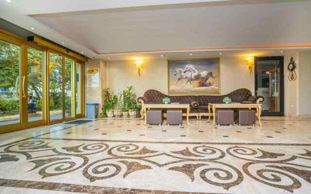 Kunlun Kensington Hotel