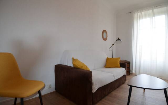 Cosy apartment 4 persons near Train Station Nice Riquier