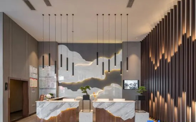 Yuanrong Hotel