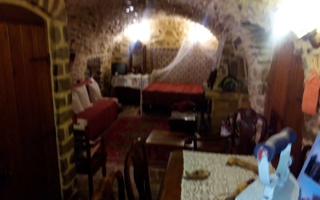 Mani Dere Tower Home