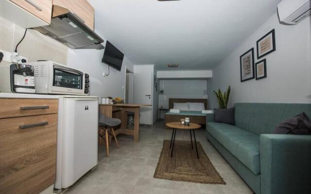 Theofilia Sea Side Studio