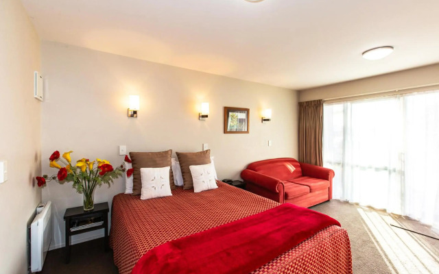 Cranford Oak Motel