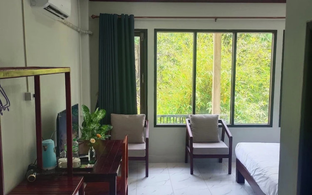 Vang Vieng Champa Hotel