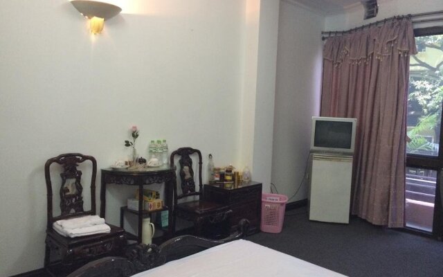 Ngoc Linh Hotel