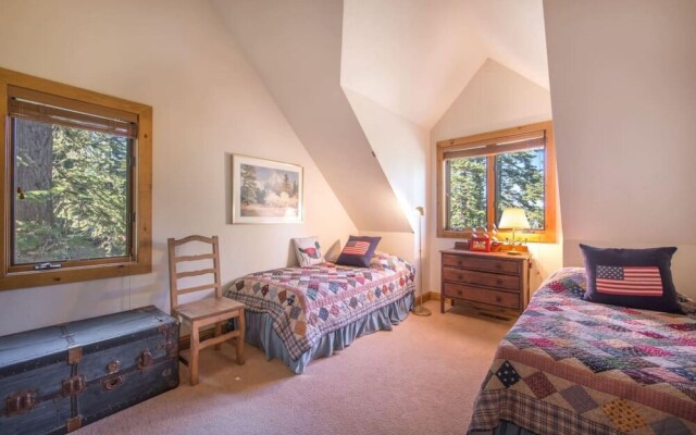 Ellis Peak by Avantstay Beautiful Mckinney Cabin w/ Filtered Lake Views