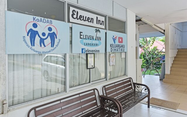 OYO 90879 Eleven Inn