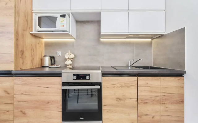 Railway Station Apartment by Renters