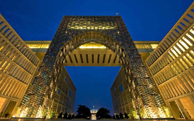 DoubleTree by Hilton Putrajaya Lakeside