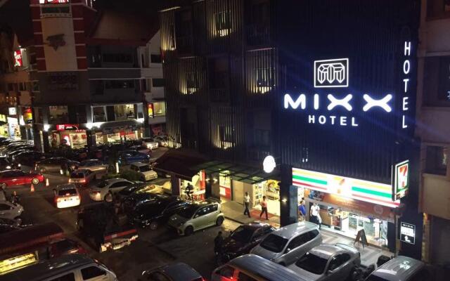 Mixx Express Hotel Sunway
